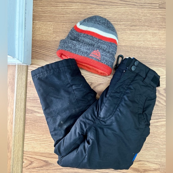Boys kids black blue ski pants (free beanie) size 4 5 athletic snozu GUC… - Picture 7 of 7
